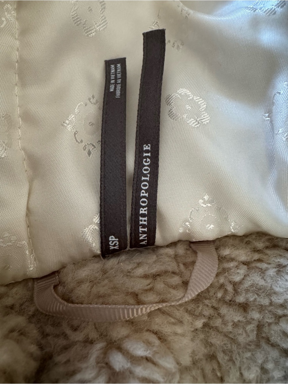 By Anthropologie Beige Sherpa Lace Trim Crop Jacket - Picture 9 of 10